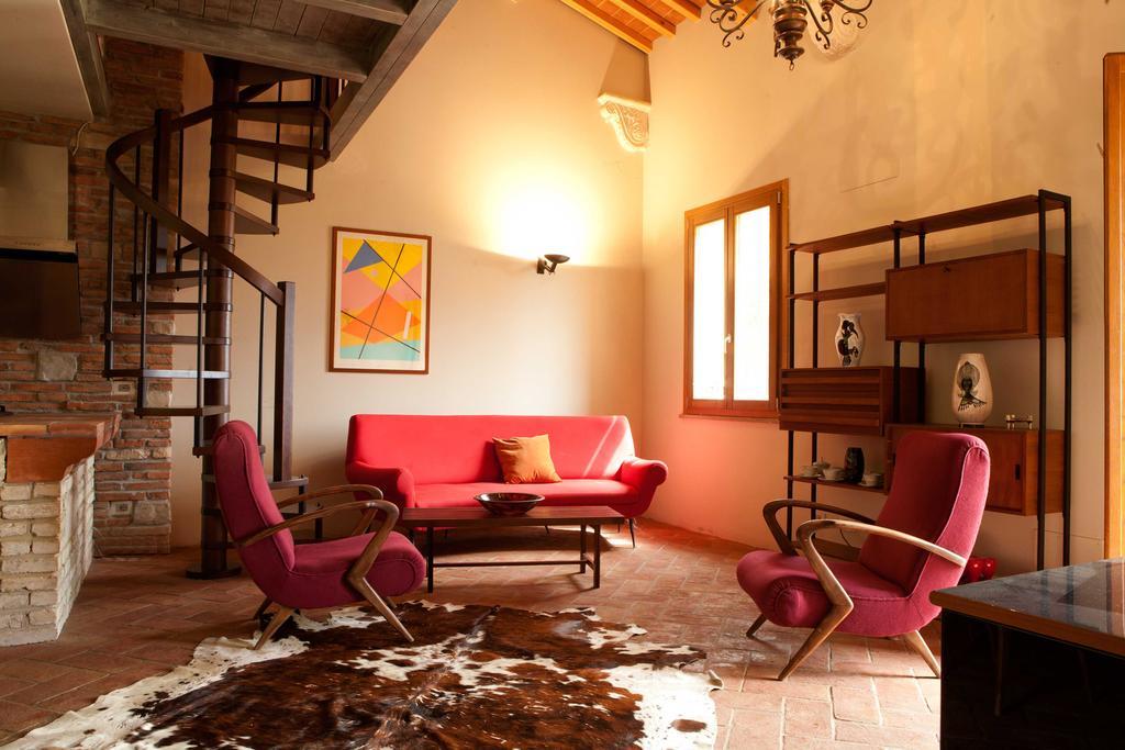 וולטרה Tuscany Forever Famiglia Apartments מראה חיצוני תמונה