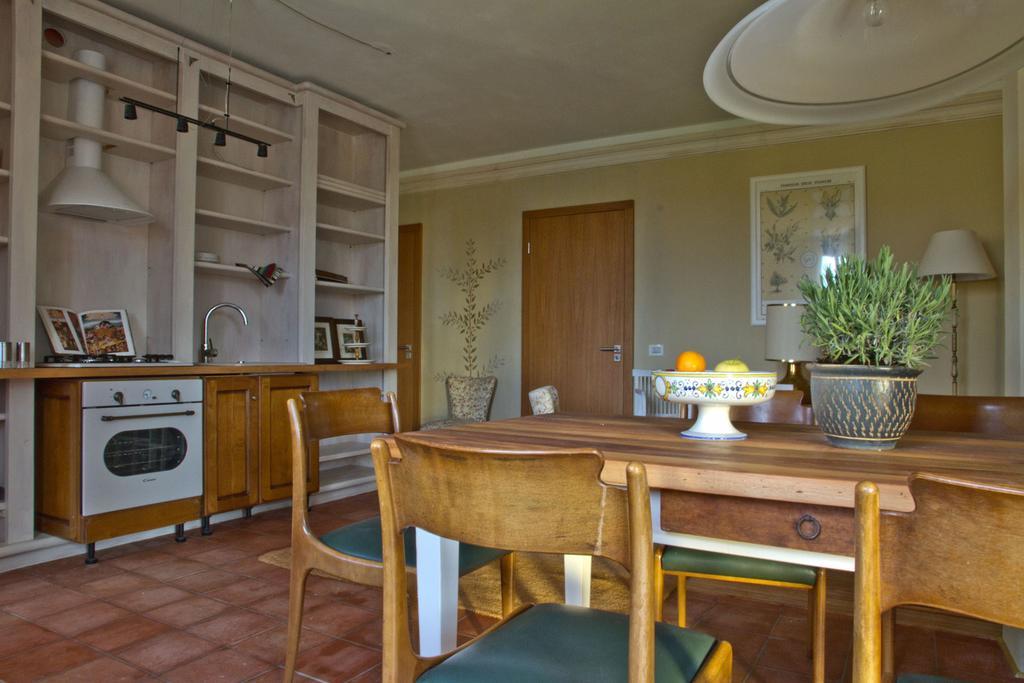 וולטרה Tuscany Forever Famiglia Apartments מראה חיצוני תמונה